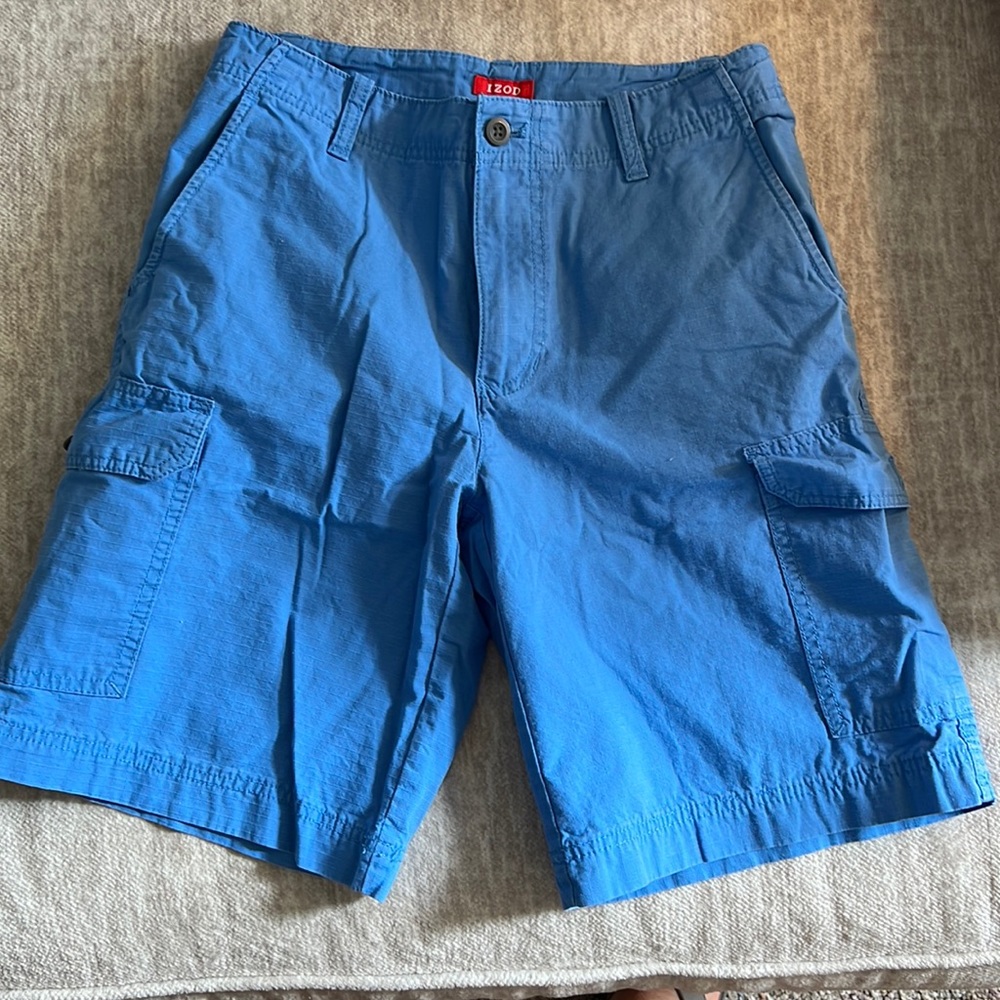 Izod Saltwater cargo shorts (Size 30)